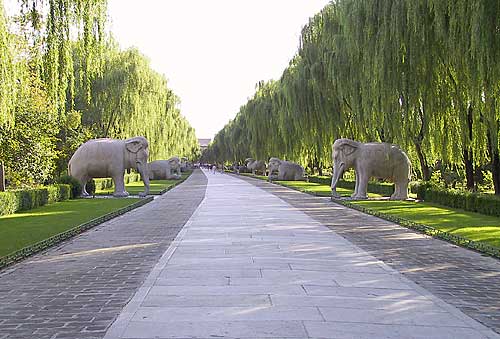 12-ming-tombs